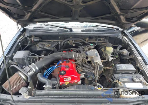 1996 Toyota Tacoma Xtracab из США, поврежденный, VIN 4TAVL52N6TZ124028